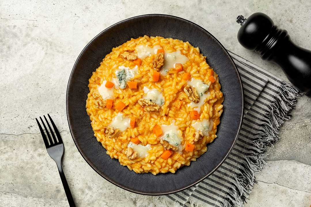 Risotto zucca e gorgonzola, la ricetta e le varianti