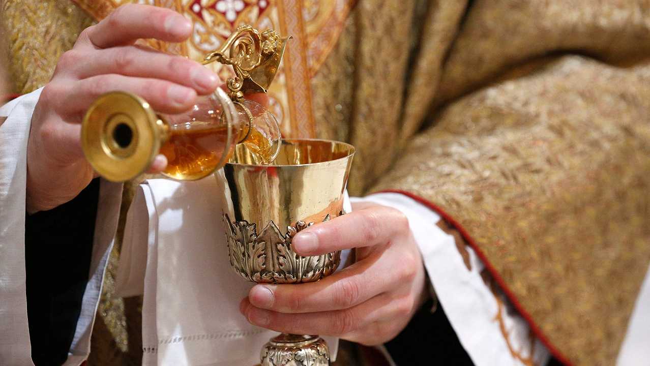 In Kenya il vino della messa si beve nei bar, e la Chiesa è costretta a cambiare il suo