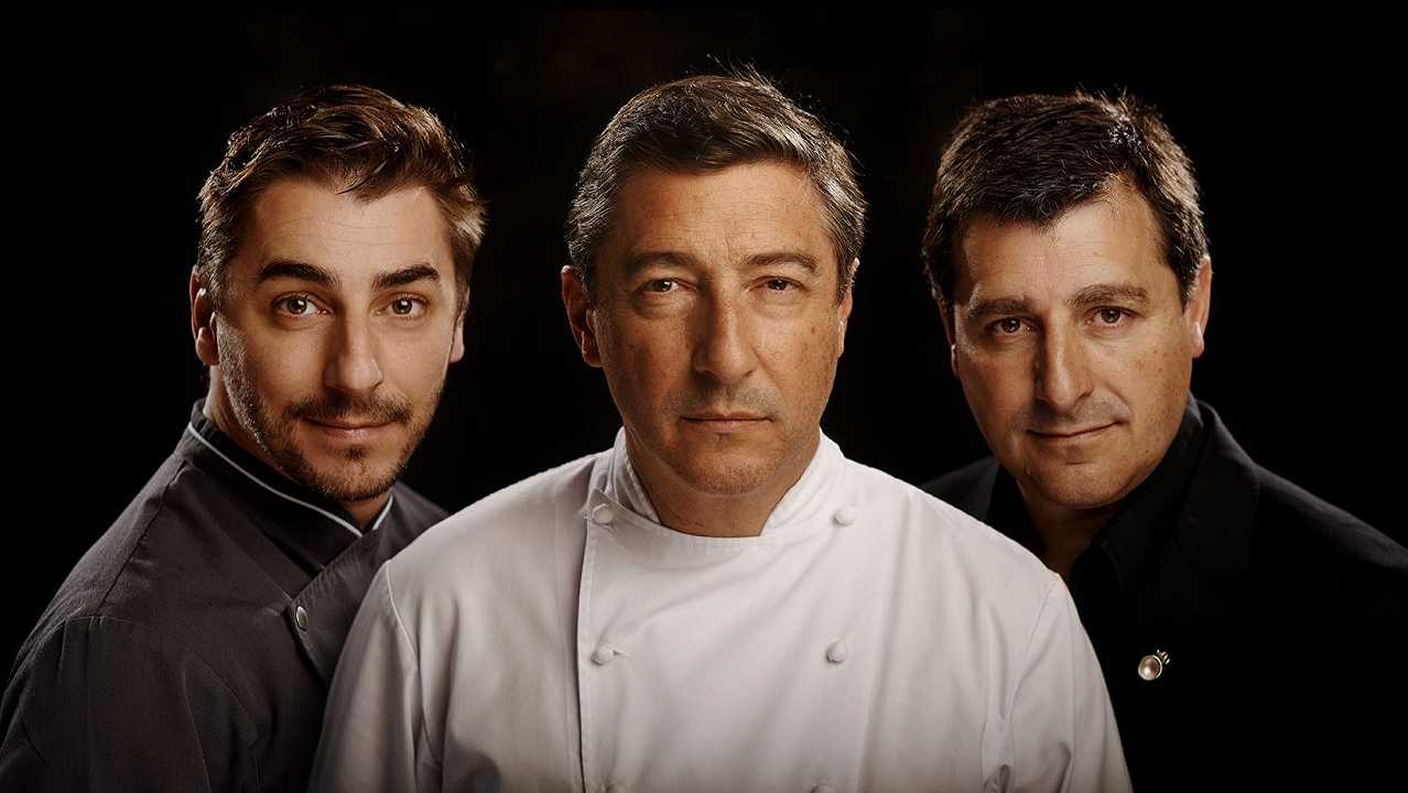 Mas Marroch: cos’era la gigantesca cupola dell’agriturismo dei fratelli Roca che è andata a fuoco stanotte