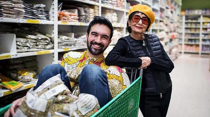 Quella volta che Zohran Mamdani girò un video rap con una leggenda della cucina indiana