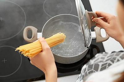 Cuocete gli spaghetti