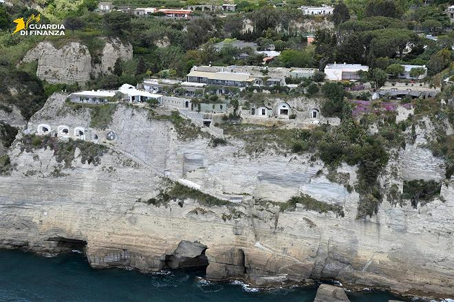 sequestro ischia 