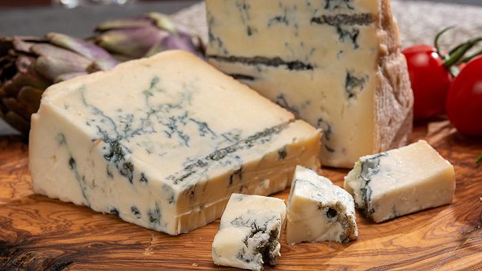 Dazi cinesi del 42,7% su latte e formaggi europei: non è solo Trump lo spauracchio dei mercati