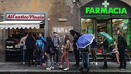 Perché facciamo le code per il cibo che vediamo sui social?