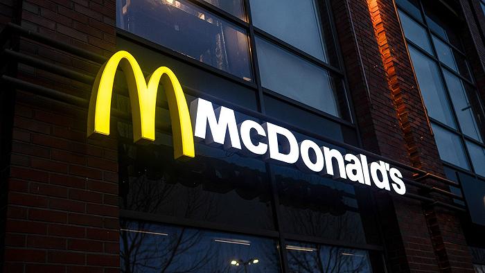 Le multinazionali capiranno che i consumatori non vogliono l’IA?