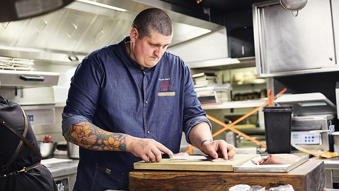 Ha due stelle Michelin, ma non passa gli esami di igiene: lo scandalo che sta scuotendo il Regno Unito