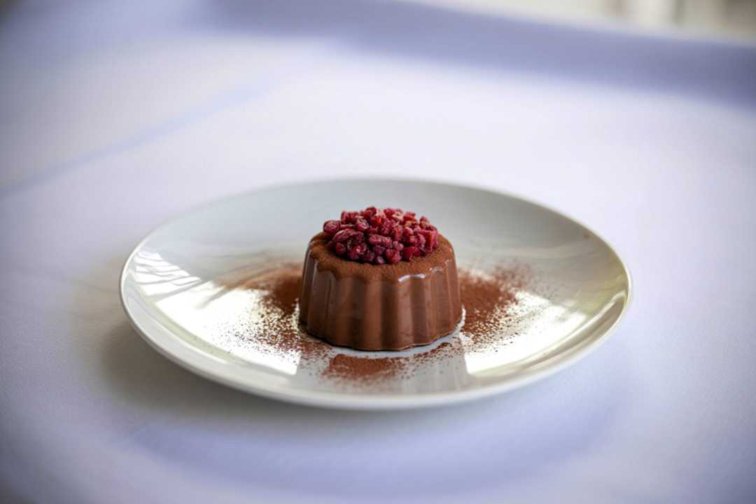 Bavarese al cioccolato, la variante golosa della ricetta classica