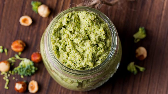 Pesto di broccoli, la ricetta base
