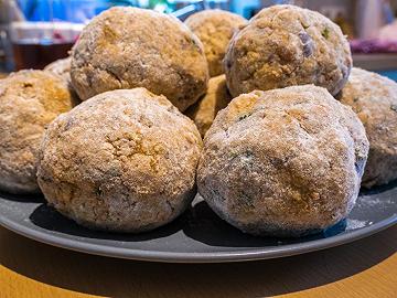 Formate i canederli al formaggio