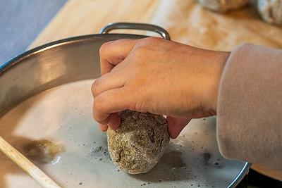 Cuocete i canederli al formaggio