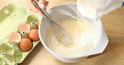 Preparate l'impasto delle crespelle