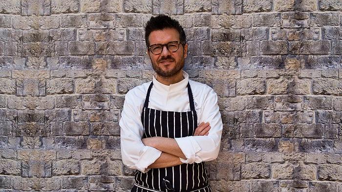 Santa Elisabetta cerca executive chef su LinkedIn: che è successo a Rocco De Santis?