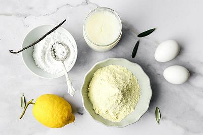 Lavoro la farina col burro