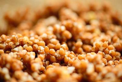 Cuocio i chicchi di grano