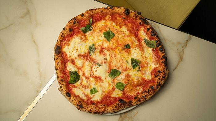 Come cambia la pizza napoletana del 2026 e cosa ci dice sul nostro potere d’acquisto