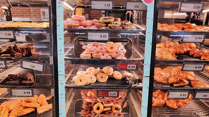 Lidl si è vista bannare la pubblicità del suo croissant in UK