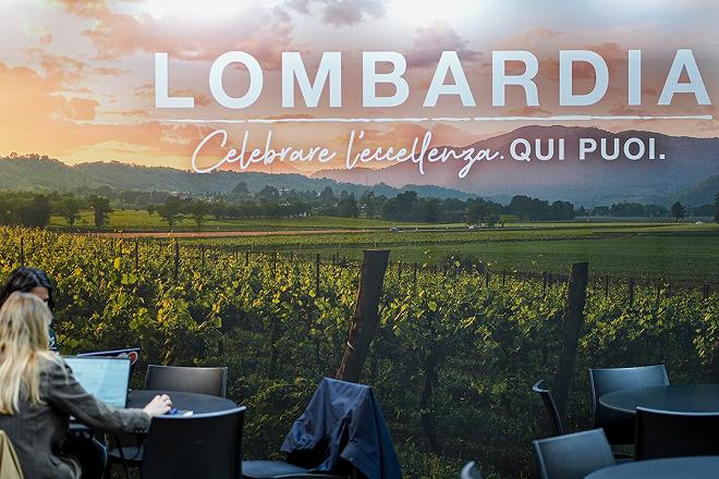 padiglione-Lombardia-vinitaly