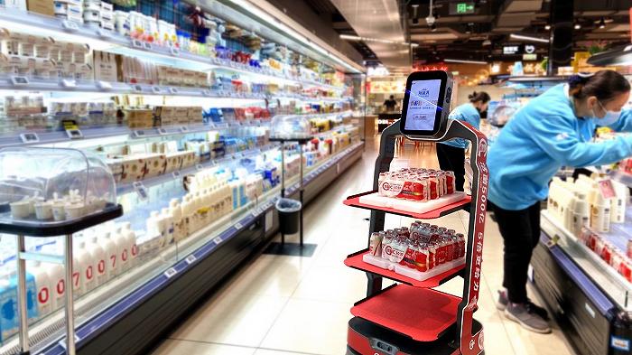 Una giornata con Bob, Cameriere Robot