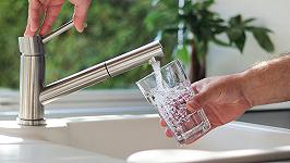 L’acqua del rubinetto non è un diritto, se si è in un ristorante italiano