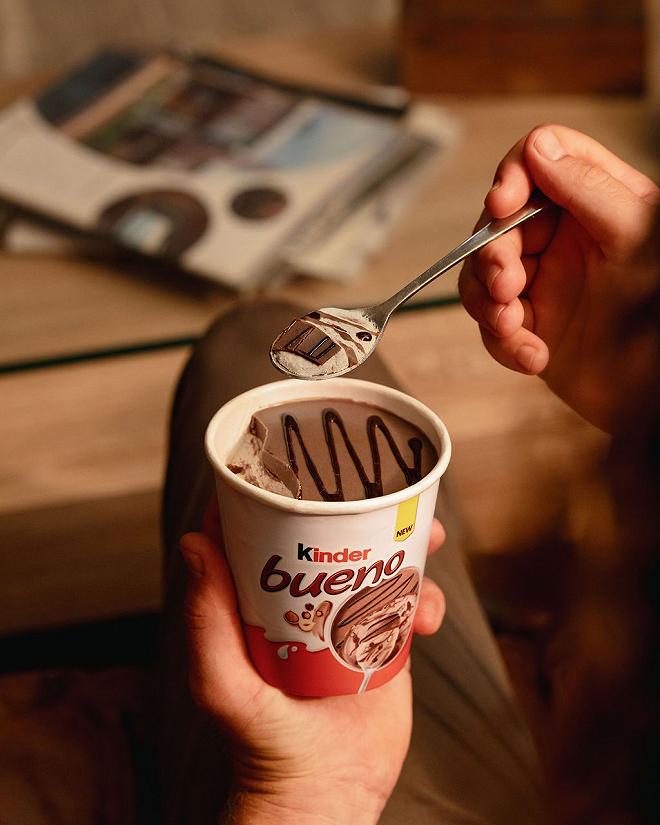 kinder bueno gelato vaschetta