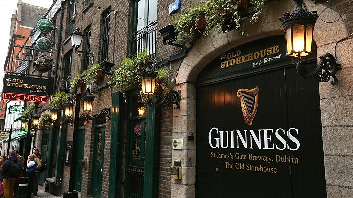 Non solo Guinness: la guerra delle “scure” in Inghilterra