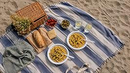 Negli stabilimenti balneari con la parmigiana: ma che ha visto Assoturismo?