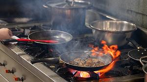 Si può lavorare in cucina con 50 gradi?