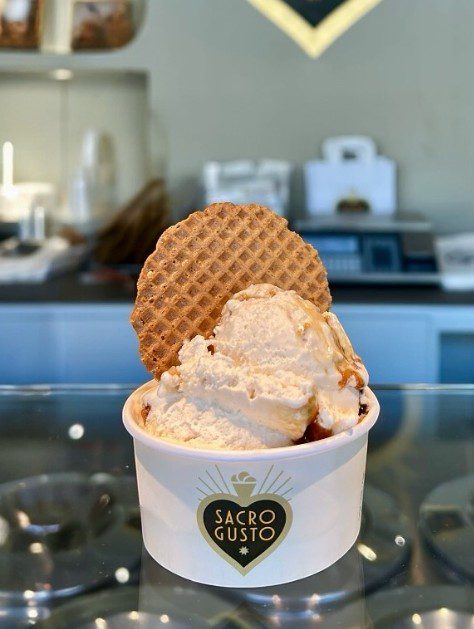 gelateria sacro gusto