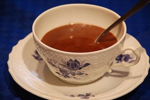 Cioccolato caldo in tazza