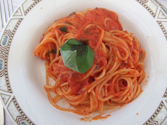 Gli spaghetti al pomodoro di Papà Francesco
