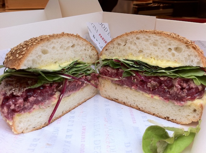 Un panino di Tricolore Monti