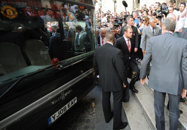 L'attaccante del Manchester United Wayne Rooney è arrivato ieri in un albergo del centro di Roma