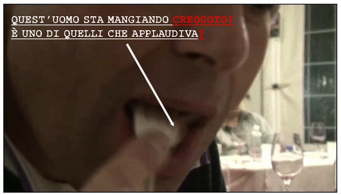 Quest'uomo sta mangiando creosoto