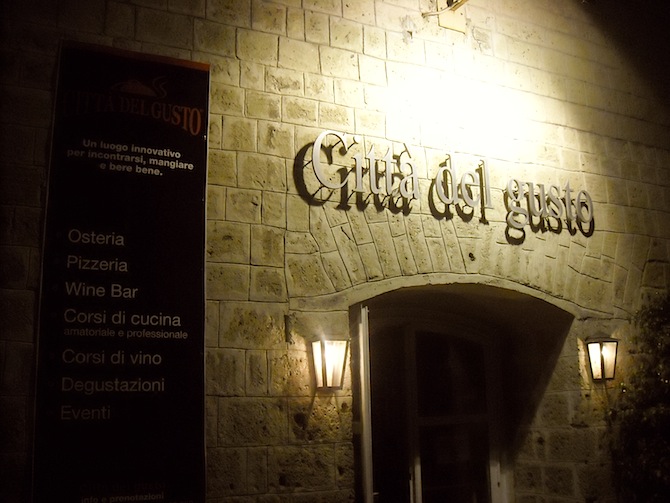 L'ingresso della Città del Gusto di Napoli