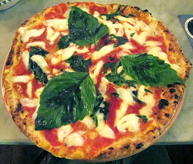 Margherita con bufala