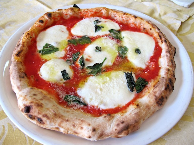 Margherita con bufala