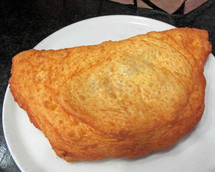 Pizza fritta pizza fritta ripiena