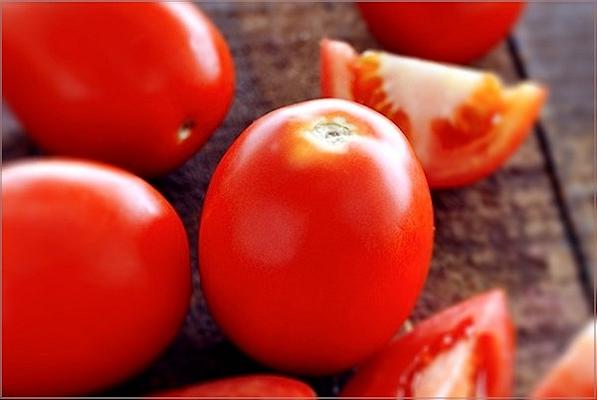 Cresci o esci! Regole per dare un senso all’insalata di pomodori
