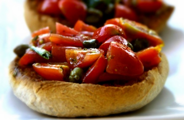 Freselle al pomodoro freselle, pomodoro