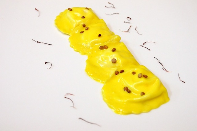 Ravioli di burrata allo zafferano del L'Aquila