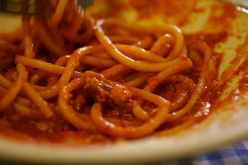 Spaghetti all'amatriciana del ristorante Convivio di Roma