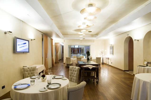 La sala principale del ristorante Anteprima di Chiuduno, Bergamo