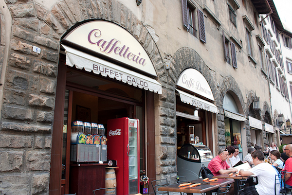 Siamo stati al Caffè Duomo di Firenze, dove per Newsweek si mangia la migliore Carbonara del mondo