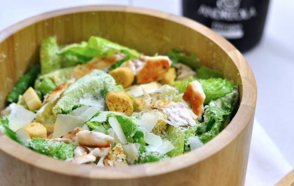Ci sono solo due parole per definire la prossima dipendenza da un piatto: Caesar Salad