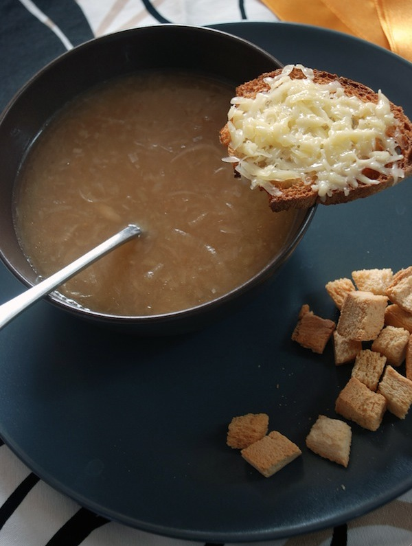 Zuppa di cipolle zuppa di cipolle