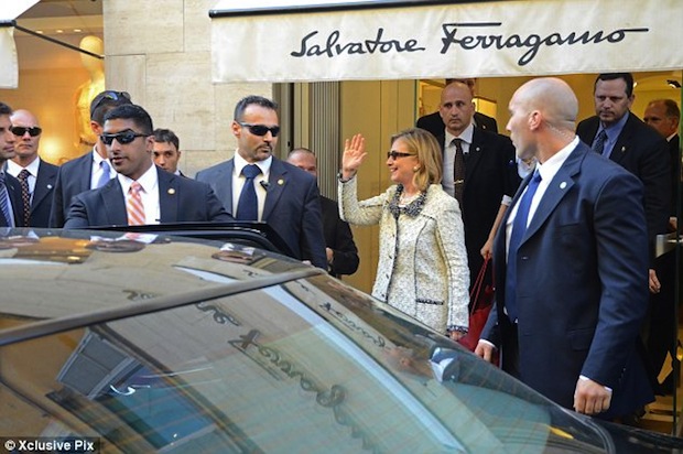 Hillary Clinton fa shopping