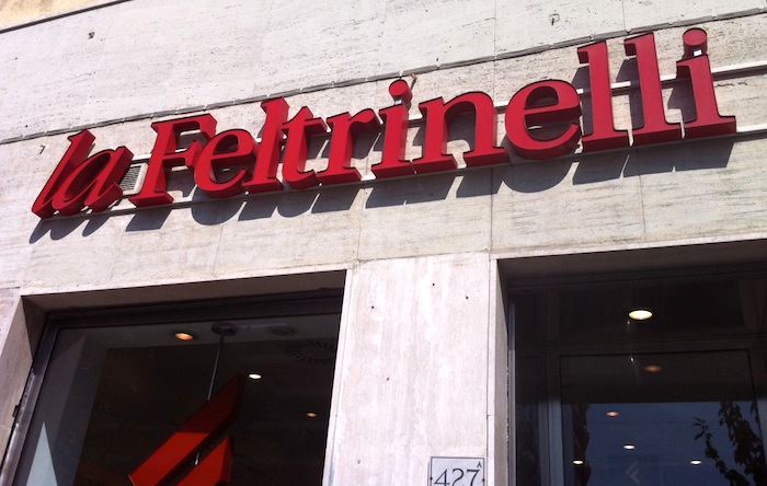 La Feltrinelli che per qualche ora ha venduto la guida Roma 2012 del Gambero Rosso
