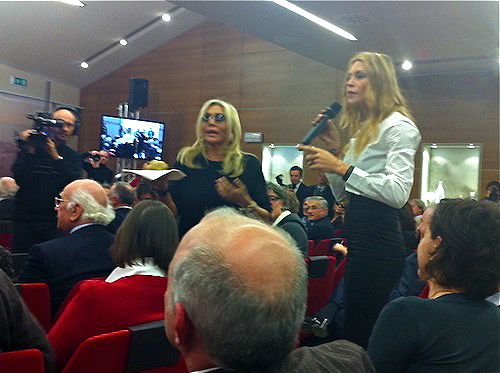 Mara Venier e Elenoire Casalegno in cerca di compratori
