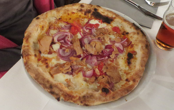 pizzeria grigoris pizza cipolla tropea tonno