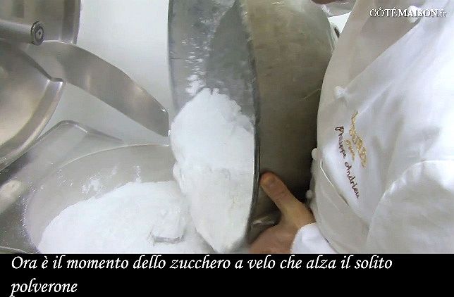 Lo zucchero a velo
